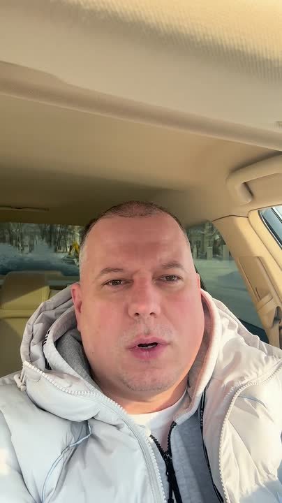 Мэр Алапаевска проверял, как в городе почистили дороги, и