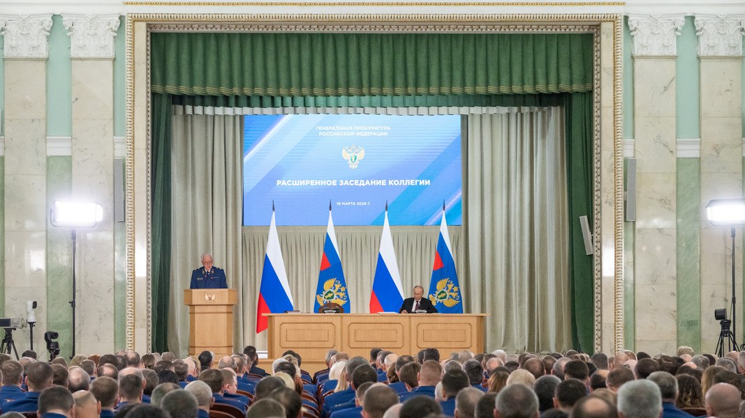 Генпрокурор призвал не гоняться за «мелочью», а брать крупных коррупционеров