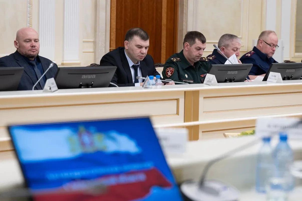 Денис Паслер и члены антинаркотической комиссии Свердловской области подвели итоги работы в 2025 году Денис Паслер и члены антинаркотической комиссии Свердловской области подвели итоги работы в 2025 году