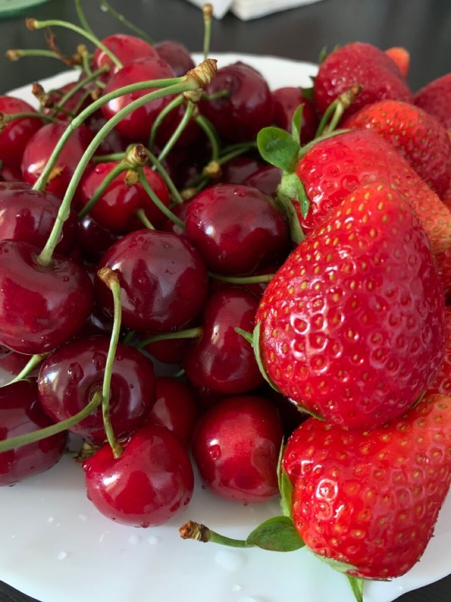 Секреты молодой кожи: полезные продукты, которые стоит добавить в рацион