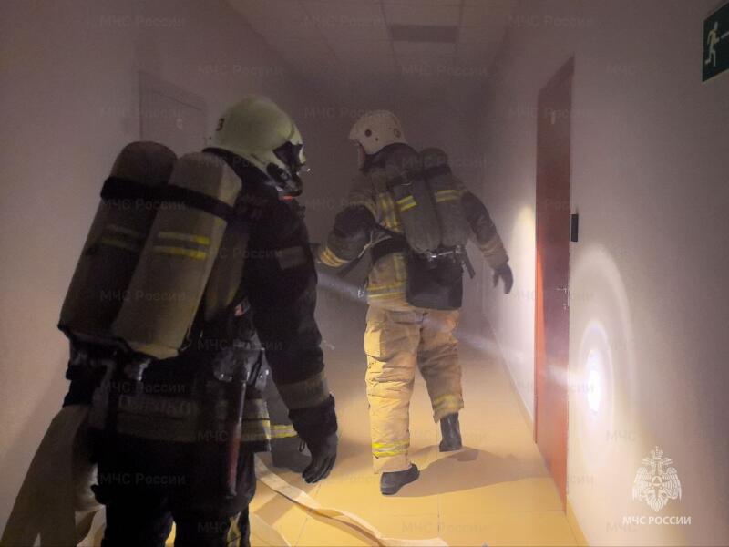 На «Падел-Арене РМК» в Екатеринбурге прошли плановые пожарно-тактические учения На «Падел-Арене РМК» в Екатеринбурге прошли плановые пожарно-тактические учения