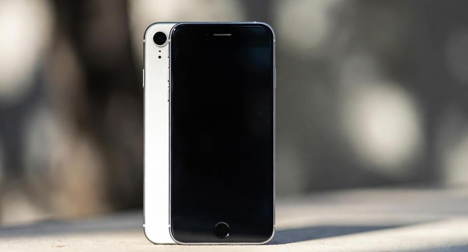 Apple блокирует аккаунты депутатов Госдумы из-за санкций