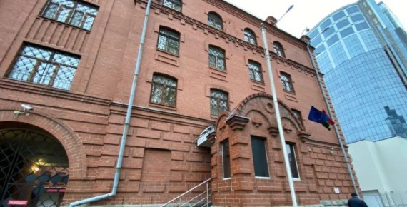 � 8 ������ ������� � �������������� ����������: ������� ����� �������� � ������� �� 6,5%