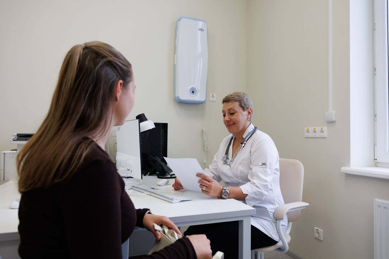 Денис Паслер: На площадке кампуса УрФУ обсудили с Валерием Николаевичем Фальковым, как растет и развивается уральский студенческий город Денис Паслер: На площадке кампуса УрФУ обсудили с Валерием Николаевичем Фальковым, как растет и развивается уральский студенческий город