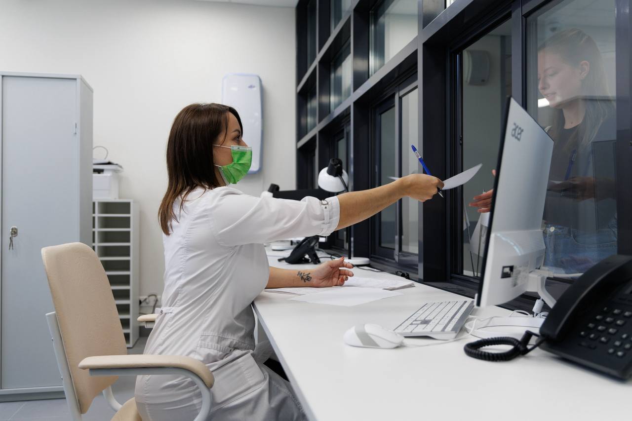 Денис Паслер: На площадке кампуса УрФУ обсудили с Валерием Николаевичем Фальковым, как растет и развивается уральский студенческий город Денис Паслер: На площадке кампуса УрФУ обсудили с Валерием Николаевичем Фальковым, как растет и развивается уральский студенческий город