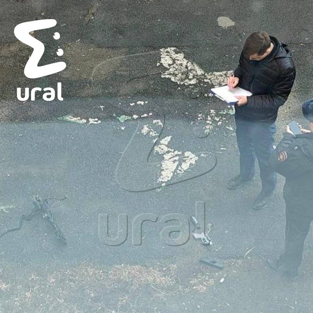 Подросток напал на школу №32 в Челябинске с арбалетом и газовым балончиком Подросток напал на школу №32 в Челябинске с арбалетом и газовым балончиком