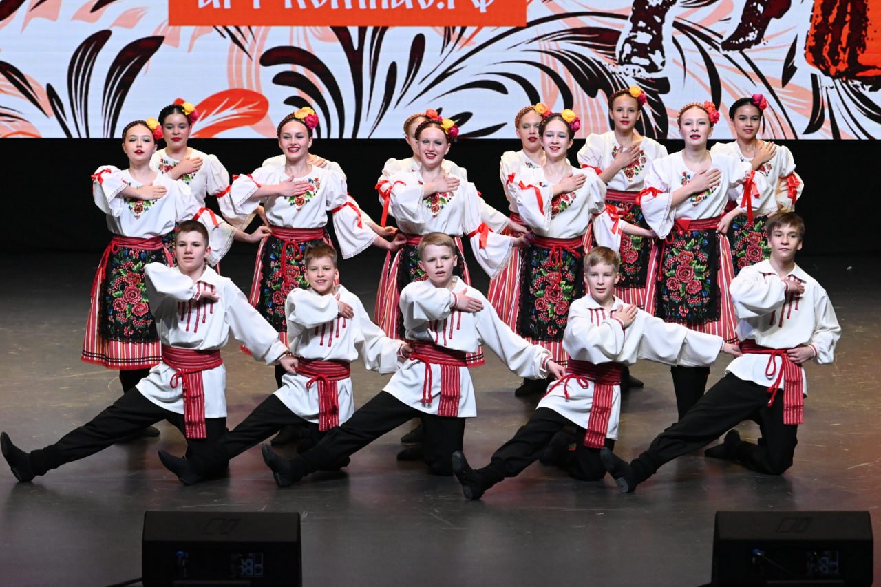 «Мы сумели поразить столичное жюри»: ансамбль танца «Веселинка» из Екатеринбурга стал лауреатом «Московской кадрили»