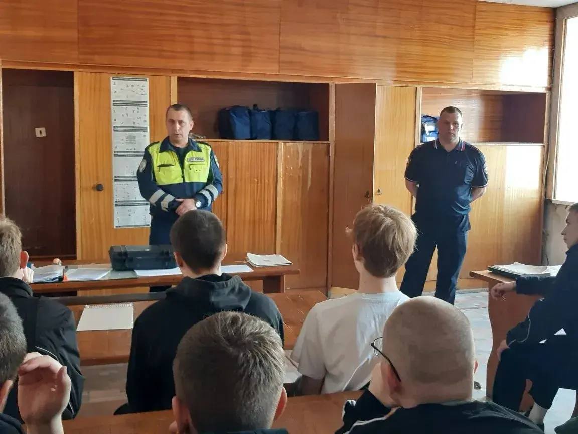 В Свердловской области продолжается профилактическое мероприятие «Внимание — каникулы!» В Свердловской области продолжается профилактическое мероприятие «Внимание — каникулы!»