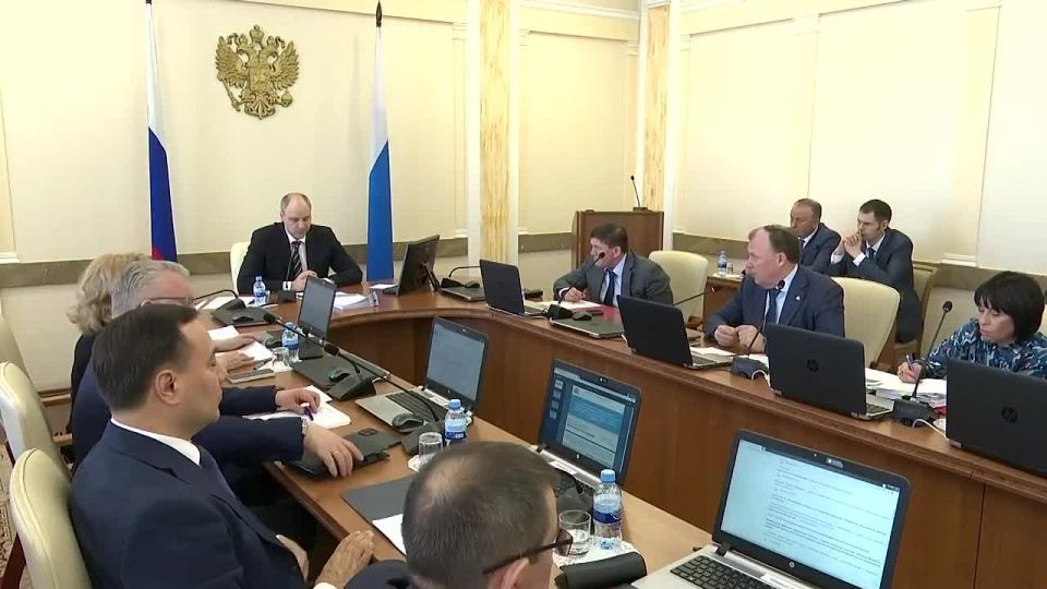 �������� ������ ������� �������� ����� � �������� �� ���������������� ������ ��������� � ����� ������ �������� ������������ ������ ������ ������������� �������������, ������ ��������������� � ������������� ��������