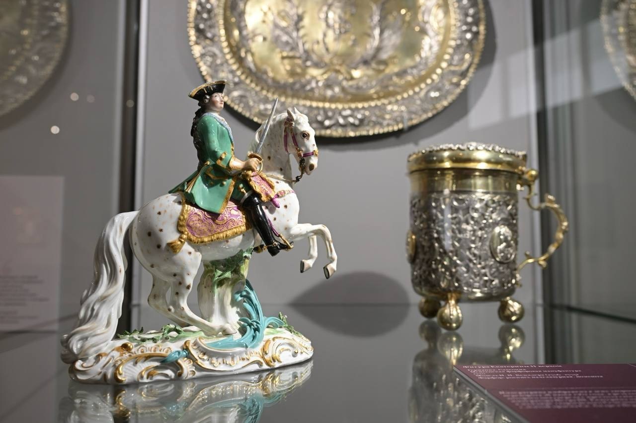 200 экспонатов Эрмитажа привезли в Екатеринбург к юбилеям музейных площадок 200 экспонатов Эрмитажа привезли в Екатеринбург к юбилеям музейных площадок