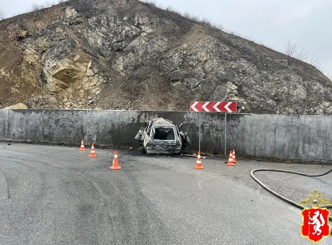 Автоинспекторы выясняют обстоятельства смертельного ДТП в городе Михайловск Автоинспекторы выясняют обстоятельства смертельного ДТП в городе Михайловск