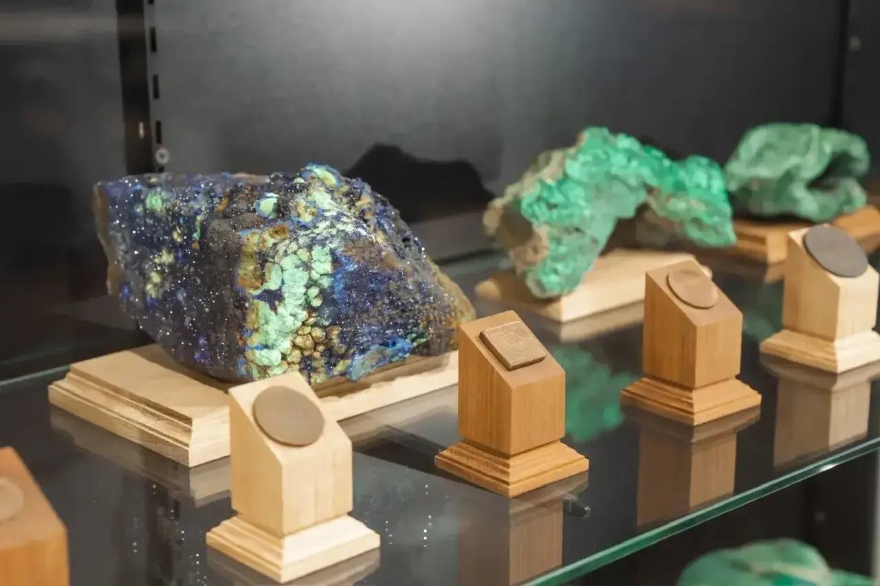 Изучение недр уральской земли стало основой развития нашего региона Изучение недр уральской земли стало основой развития нашего региона