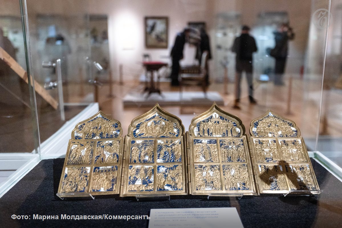 Выставка «Достояние Урала» в честь 155-летия Свердловского областного краеведческого музея имени Клера открылась в МВЦ «Дом Поклевских-Козелл» в Екатеринбурге