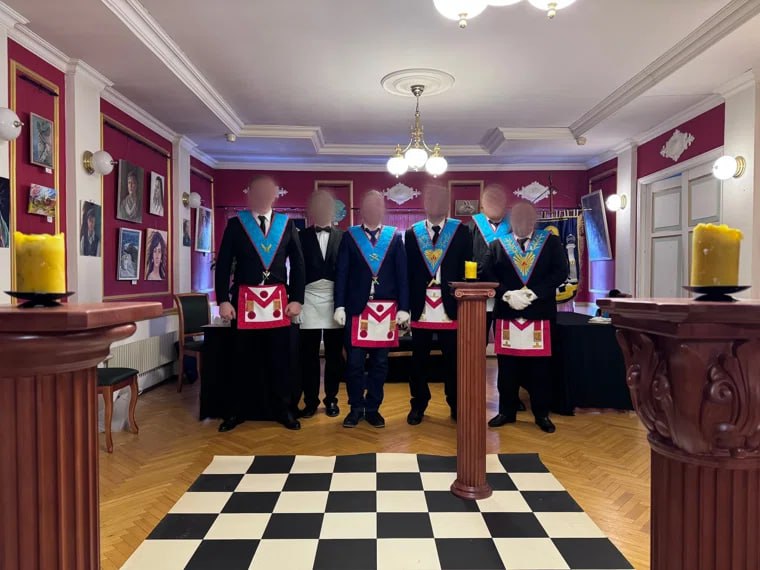 Тайное собрание масонов в Екатеринбурге не было первоапрельской шуткой, сообщили URA.RU представители сообщества