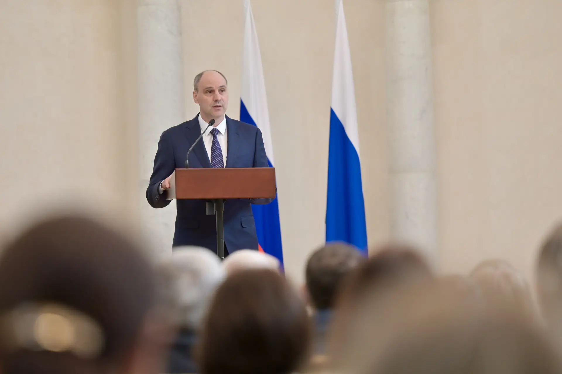 Денис Паслер вручил выдающимся свердловчанам государственные награды за неравнодушие и вклад в развитие Среднего Урала Денис Паслер вручил выдающимся свердловчанам государственные награды за неравнодушие и вклад в развитие Среднего Урала