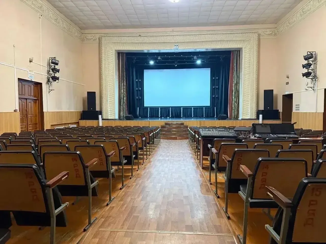 Денис Паслер: Провел личный прием уральцев – традиционно на связи жители разных муниципалитетов Денис Паслер: Провел личный прием уральцев – традиционно на связи жители разных муниципалитетов