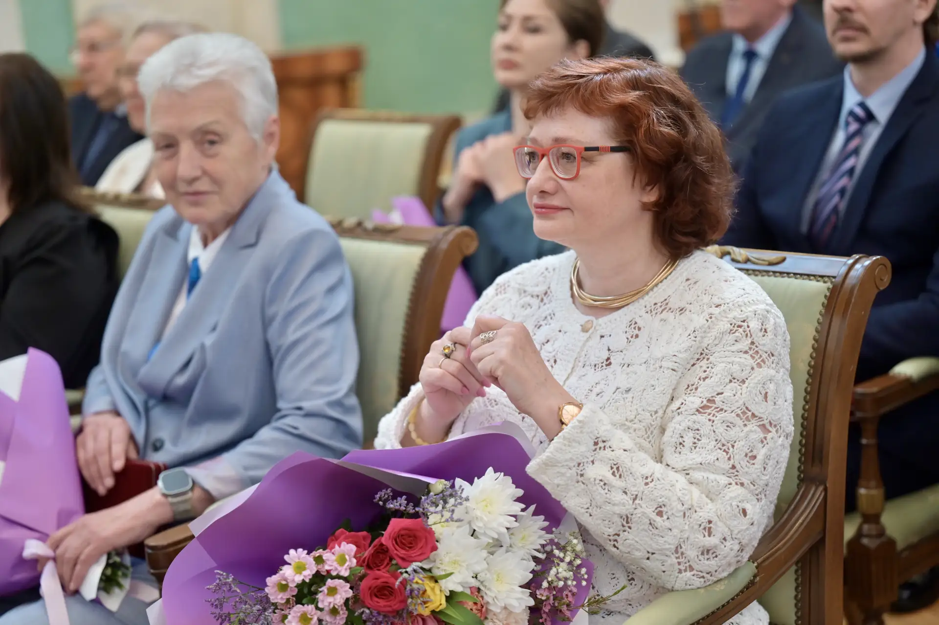 Денис Паслер вручил выдающимся свердловчанам государственные награды за неравнодушие и вклад в развитие Среднего Урала Денис Паслер вручил выдающимся свердловчанам государственные награды за неравнодушие и вклад в развитие Среднего Урала