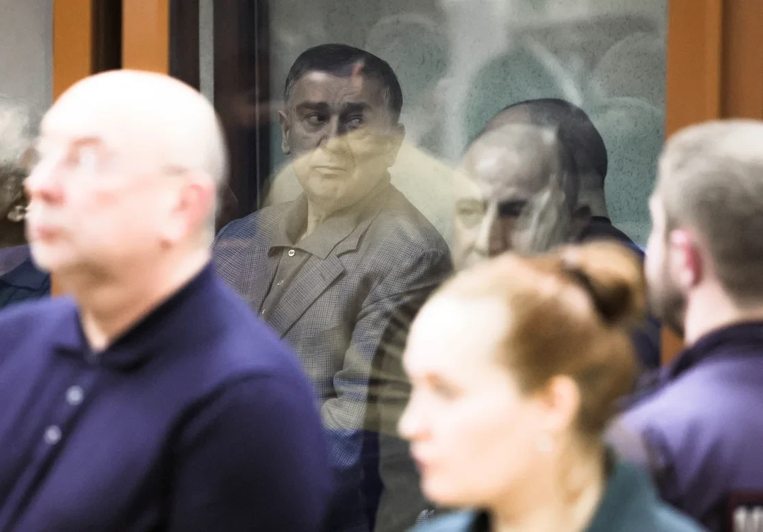 Сергей Колясников: Кировский районный суд Екатеринбурга признал арестованного главу азербайджанской диаспоры на Урале Шахина Шыхлински и его сына Мутвалы Шыхлински виновными в применении насилия в отношении представителя...