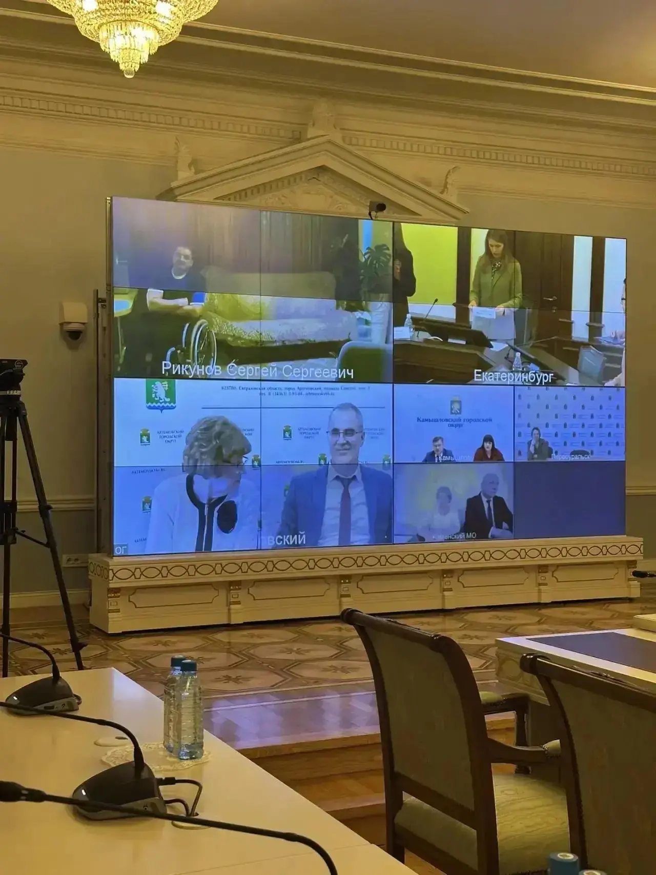 Губернатор Свердловской области Денис Паслер провел личный прием жителей региона и дал ряд поручений Губернатор Свердловской области Денис Паслер провел личный прием жителей региона и дал ряд поручений