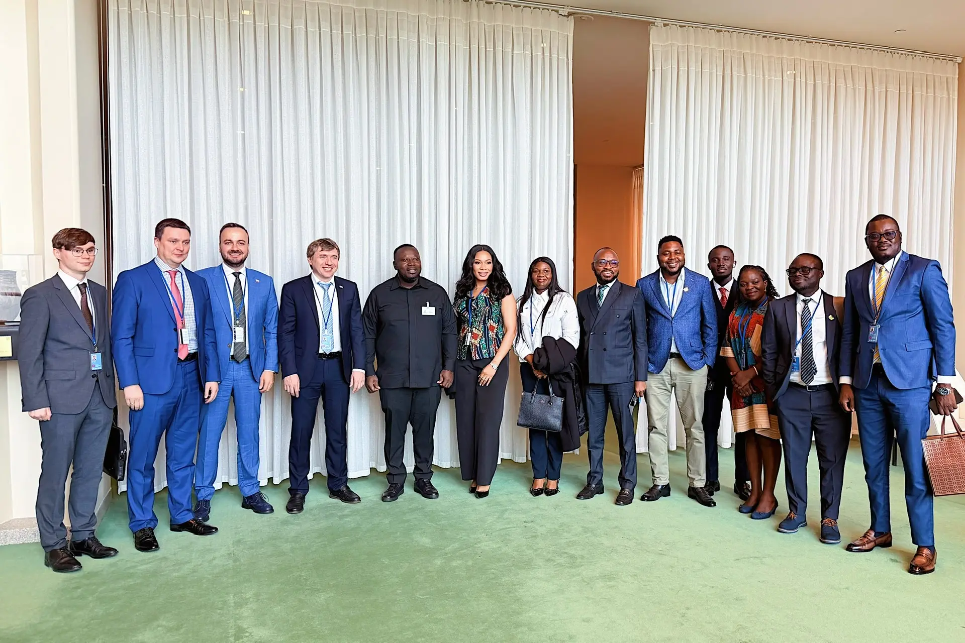 На полях форума ЭКОСОС провели первые двусторонние встречи На полях форума ЭКОСОС провели первые двусторонние встречи