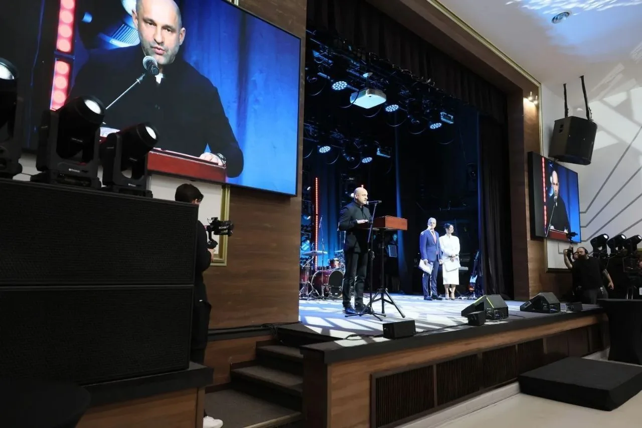 Артём Жога: Поздравил Свердловский областной союз промышленников и предпринимателей с 35-летием Артём Жога: Поздравил Свердловский областной союз промышленников и предпринимателей с 35-летием