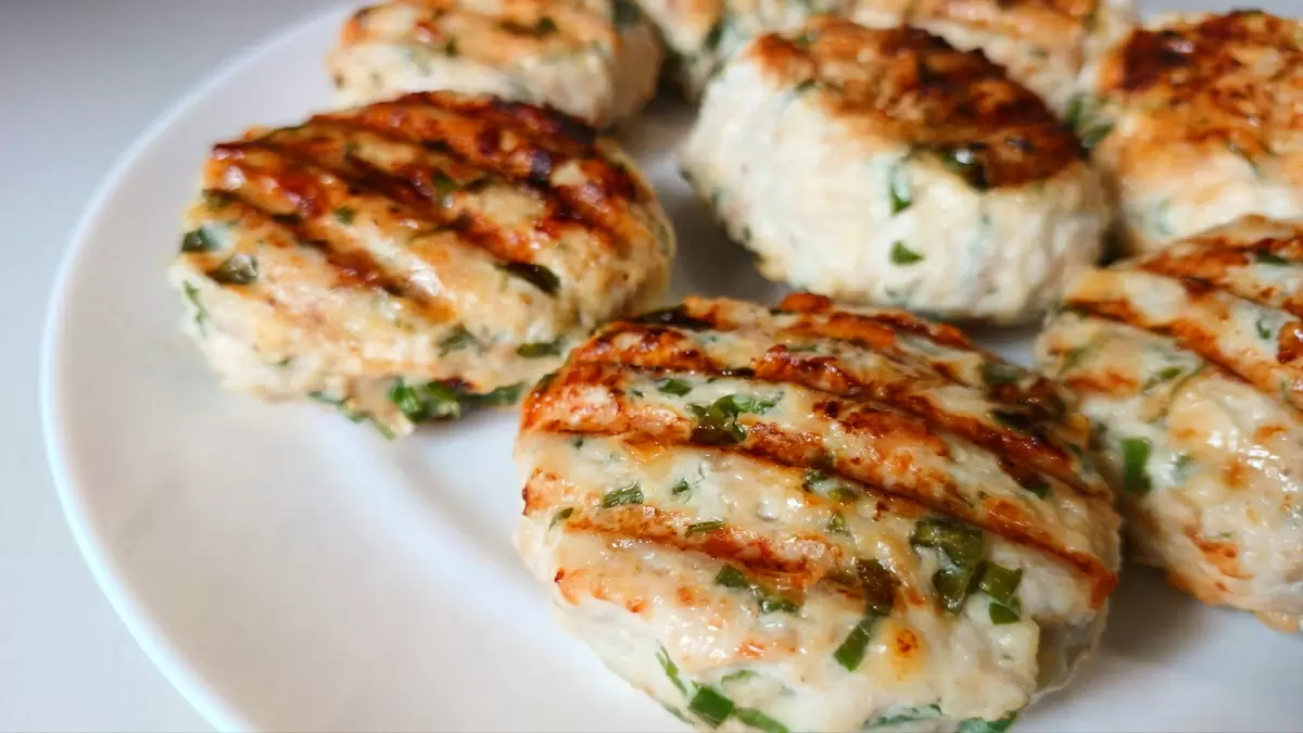 Куриные котлеты с сыром и зеленью: секреты идеального блюда