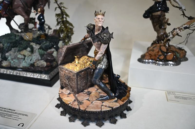 К юбилею в подарок – шикарный «Букет сирени»: проект «Легенды камня» в столице Урала завершается ярким сюрпризом К юбилею в подарок – шикарный «Букет сирени»: проект «Легенды камня» в столице Урала завершается ярким сюрпризом