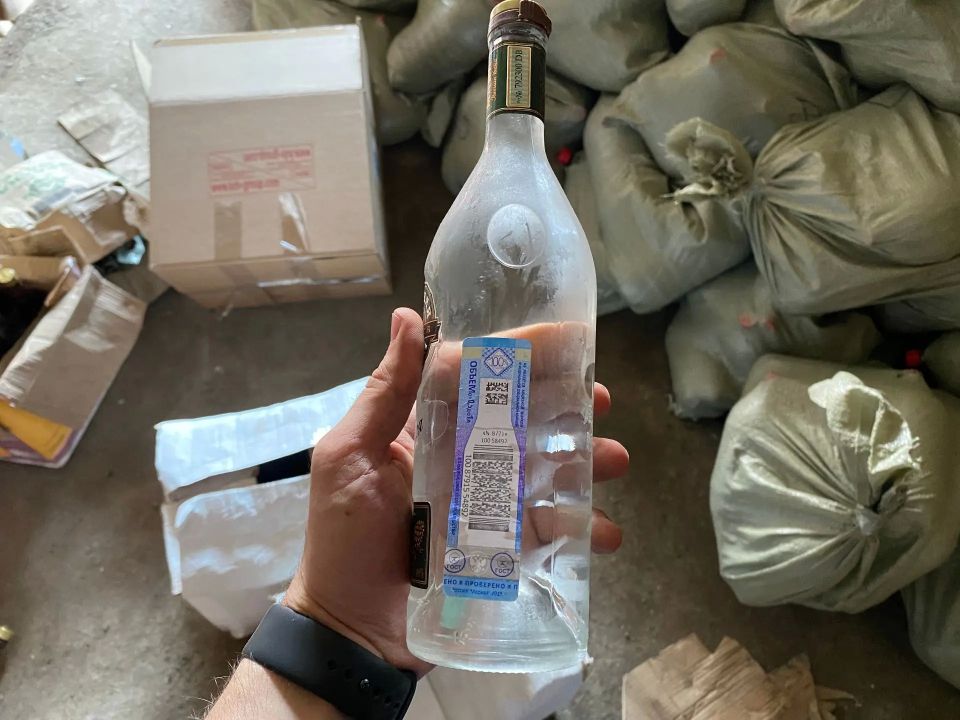 В Свердловской области оглашён приговор в отношении ряда фигурантов по уголовным делам о незаконном обороте спиртосодержащей продукции, в том числе повлекшем гибель 9 человек В Свердловской области оглашён приговор в отношении ряда фигурантов по уголовным делам о незаконном обороте спиртосодержащей продукции, в том числе повлекшем гибель 9 человек