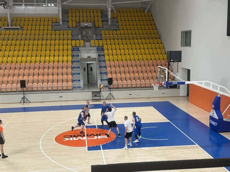 Определены победители соревнований на Кубки прокуратуры Свердловской области по плаванию, по баскетболу 3X3 и бадминтону Определены победители соревнований на Кубки прокуратуры Свердловской области по плаванию, по баскетболу 3X3 и бадминтону