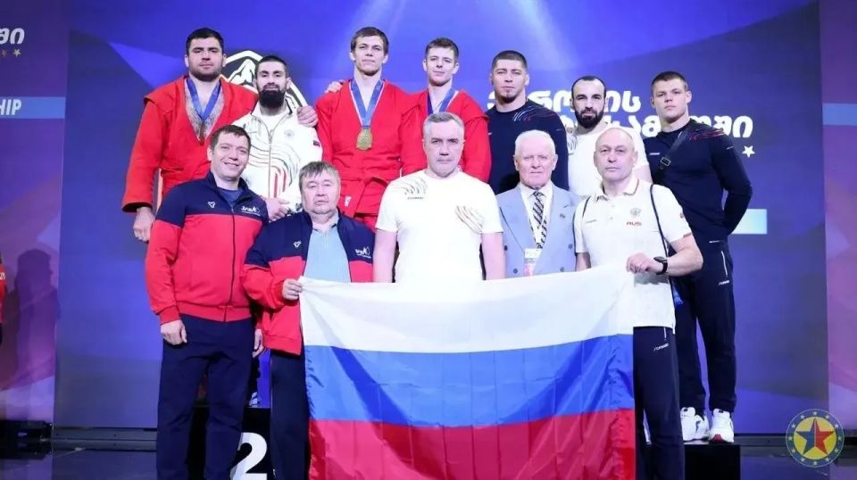 Денис Паслер: Шесть медалей на прошедшем чемпионате Европы по самбо у уральских спортсменов!