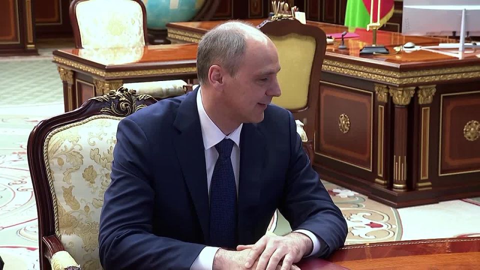 Денис Паслер: Очень рад встрече с Президентом Республики Беларусь Александром Григорьевичем Лукашенко и благодарен ему за возможность лично обсудить перспективные направления сотрудничества