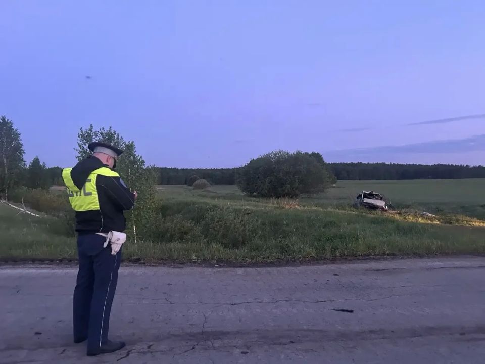 Два человека погибли в аварии под Сухим Логом сегодня ночью Два человека погибли в аварии под Сухим Логом сегодня ночью