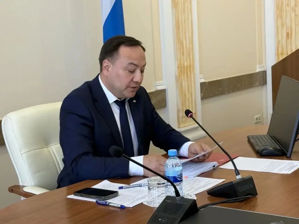Главный государственный инспектор безопасности дорожного движения Свердловской области Алексей Спиридонов принял участие в заседании правительственной комиссии по безопасности дорожного движения Главный государственный инспектор безопасности дорожного движения Свердловской области Алексей Спиридонов принял участие в заседании правительственной комиссии по безопасности дорожного движения