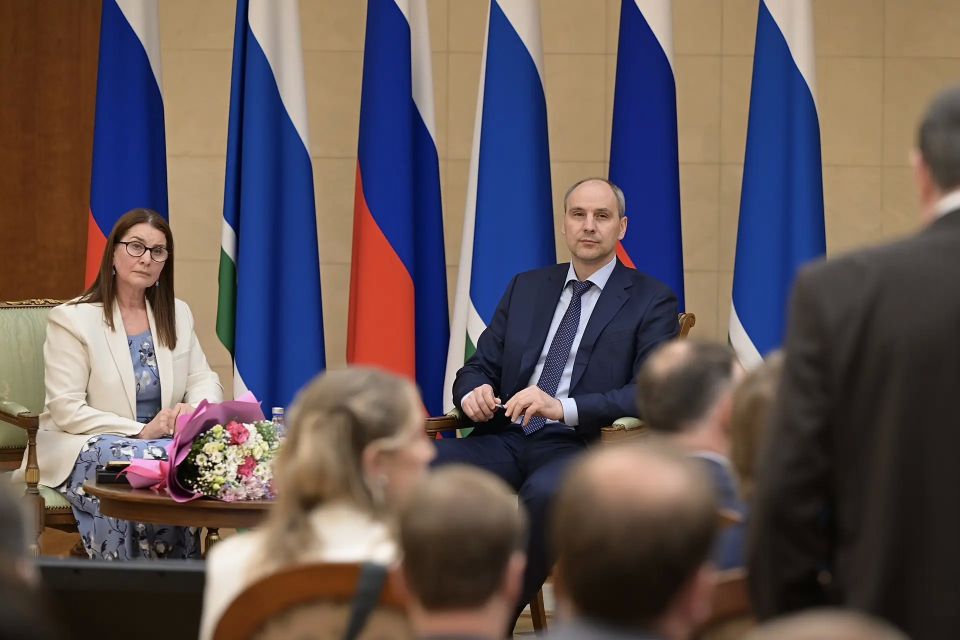 Денис Паслер в ходе мероприятий ко Дню российского предпринимательства поблагодарил уральское бизнес-сообщество за участие в жизни региона Денис Паслер в ходе мероприятий ко Дню российского предпринимательства поблагодарил уральское бизнес-сообщество за участие в жизни региона
