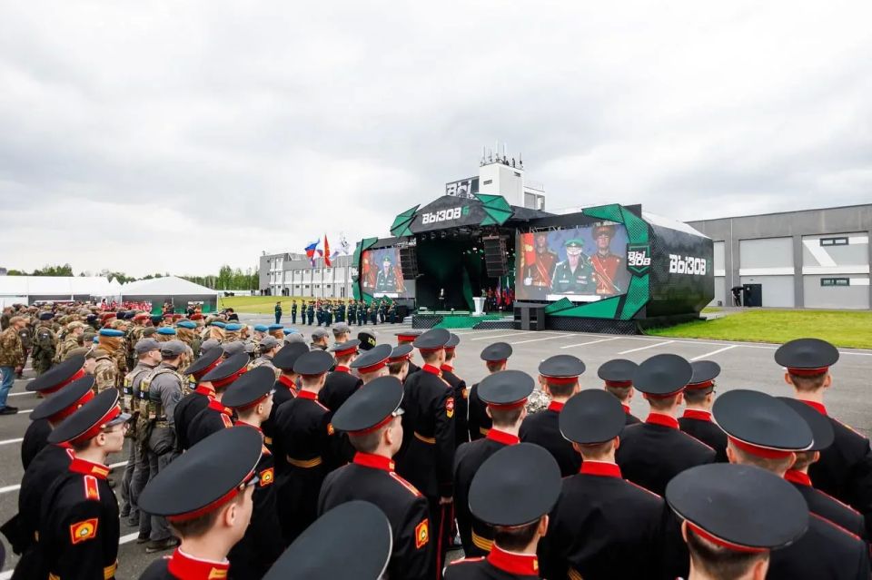 В Екатеринбурге на полигоне «Свердловский» стартовали шестые соревнования подразделений специального назначения «Вызов» В Екатеринбурге на полигоне «Свердловский» стартовали шестые соревнования подразделений специального назначения «Вызов»