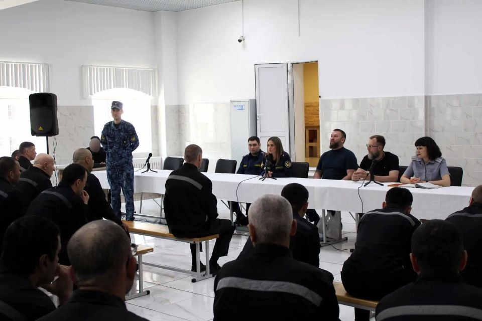 В ИК-10 прошла социальная встреча с представителями ОНК, Благотворительного фонда «НИКА» и отделения пробации В ИК-10 прошла социальная встреча с представителями ОНК, Благотворительного фонда «НИКА» и отделения пробации