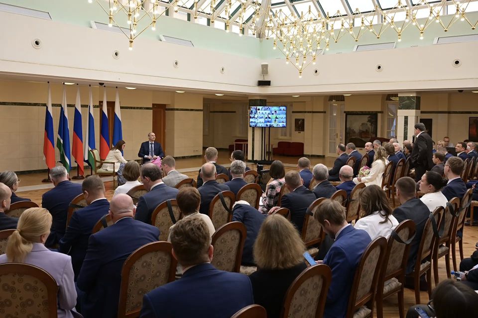 Денис Паслер в ходе мероприятий ко Дню российского предпринимательства поблагодарил уральское бизнес-сообщество за участие в жизни региона