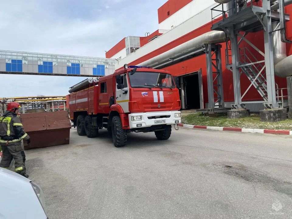 Огнеборцы 60 пожарно-спасательного отряда провели пожарно-тактические учения на Среднеуральской ГРЭС Огнеборцы 60 пожарно-спасательного отряда провели пожарно-тактические учения на Среднеуральской ГРЭС