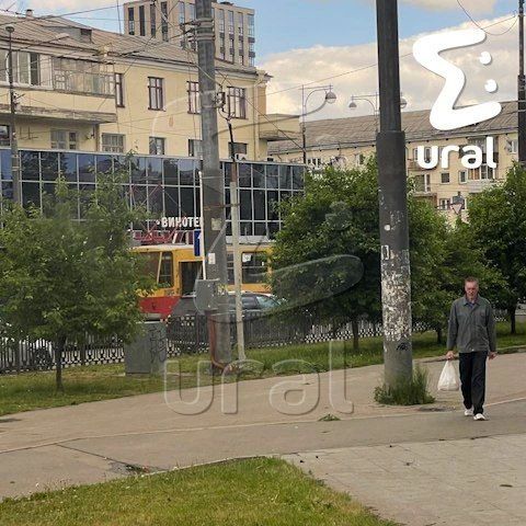 Беда с транспортом — в центре Екатеринбурга Беда с транспортом — в центре Екатеринбурга