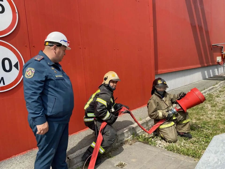 Огнеборцы 60 пожарно-спасательного отряда провели пожарно-тактические учения на Среднеуральской ГРЭС Огнеборцы 60 пожарно-спасательного отряда провели пожарно-тактические учения на Среднеуральской ГРЭС