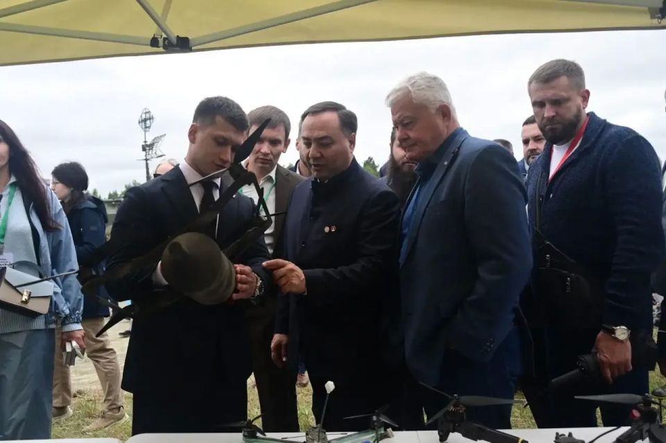 Денис Паслер поздравил участников областного Сабантуя в Кадниково Денис Паслер поздравил участников областного Сабантуя в Кадниково