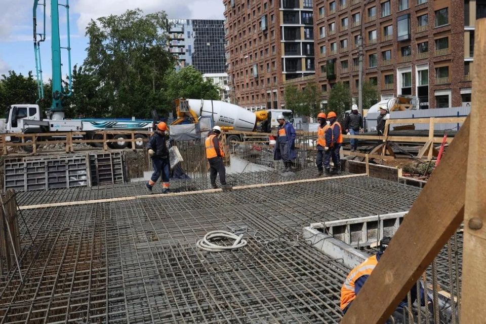 Парковка на 80 мест появится в центре Екатеринбурга