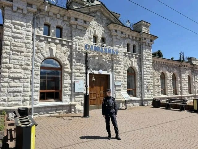 Полицейские из разных регионов присоединяются к проекту «Моя полиция – моя Россия!» Полицейские из разных регионов присоединяются к проекту «Моя полиция – моя Россия!»