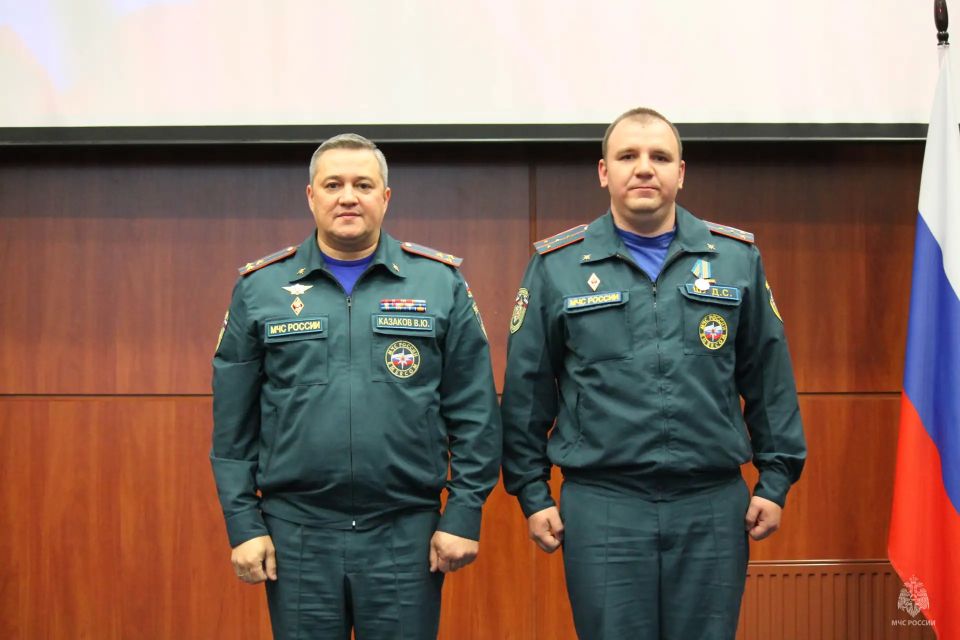 В Главном управлении чевствовали лучших сотрудников в преддверии Дня России В Главном управлении чевствовали лучших сотрудников в преддверии Дня России