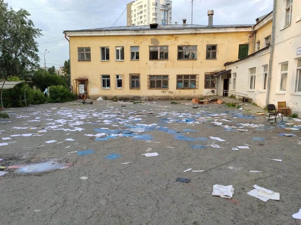 Хождение по граблям. О проблеме заброшенных зданий в Екатеринбурге Хождение по граблям. О проблеме заброшенных зданий в Екатеринбурге