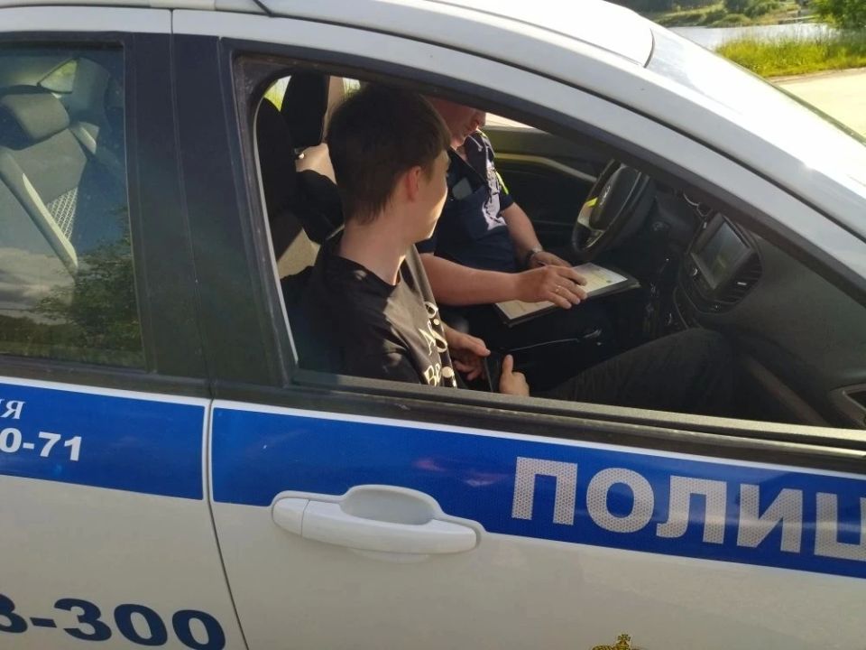 Госавтоинспекция напоминает о недопустимости управления транспортными средствами несовершеннолетними и ответственности родителей за допуск детей к вождению