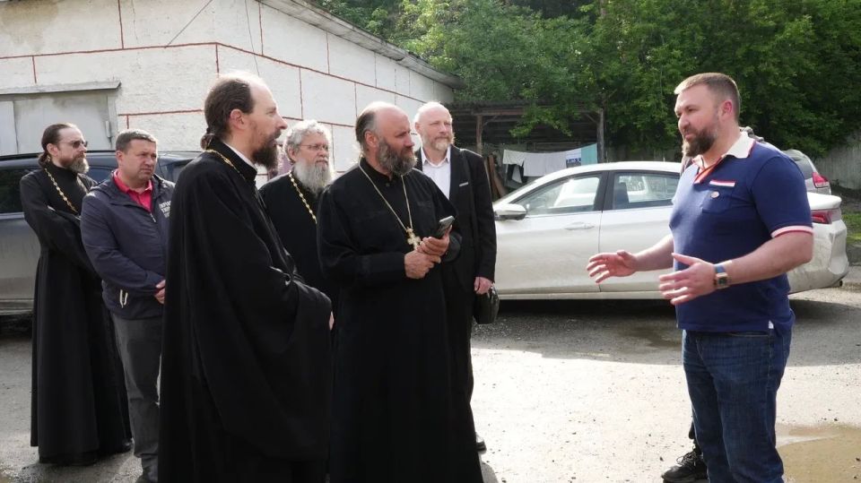 Делегация Синодального отдела высоко оценила работу Центра пробации «Опора» в Екатеринбурге Делегация Синодального отдела высоко оценила работу Центра пробации «Опора» в Екатеринбурге