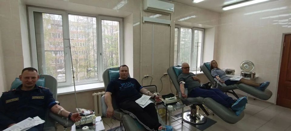 Донорство в погонах: сотрудники ГУФСИН сдают кровь, чтобы спасать жизни Донорство в погонах: сотрудники ГУФСИН сдают кровь, чтобы спасать жизни