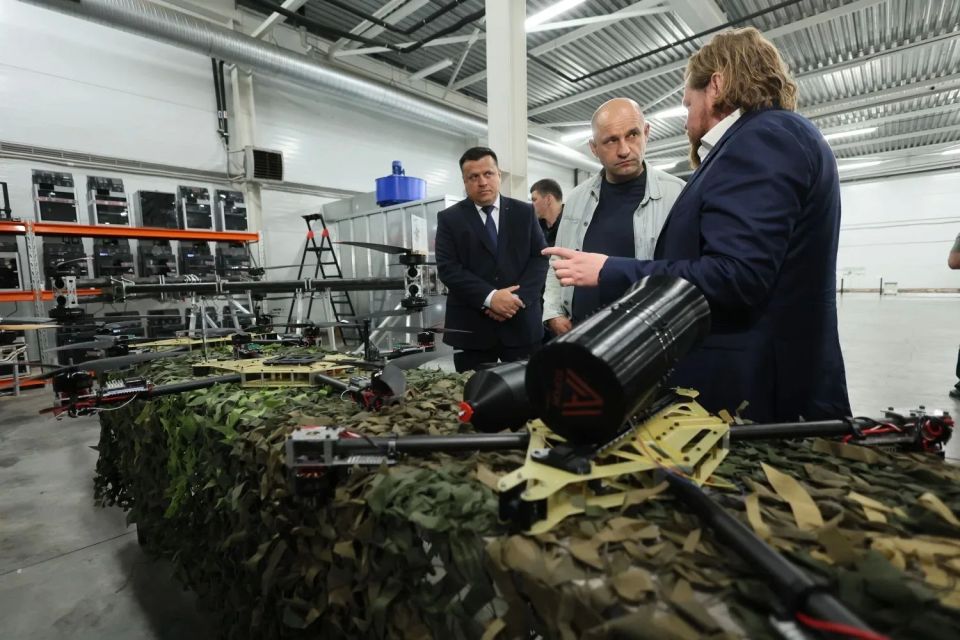 Артём Жога: Посетил производственные площадки компании "Авирон" в Свердловской области, которая разрабатывает оборудование и программное обеспечение беспилотных авиационных систем Артём Жога: Посетил производственные площадки компании "Авирон" в Свердловской области, которая разрабатывает оборудование и программное обеспечение беспилотных авиационных систем