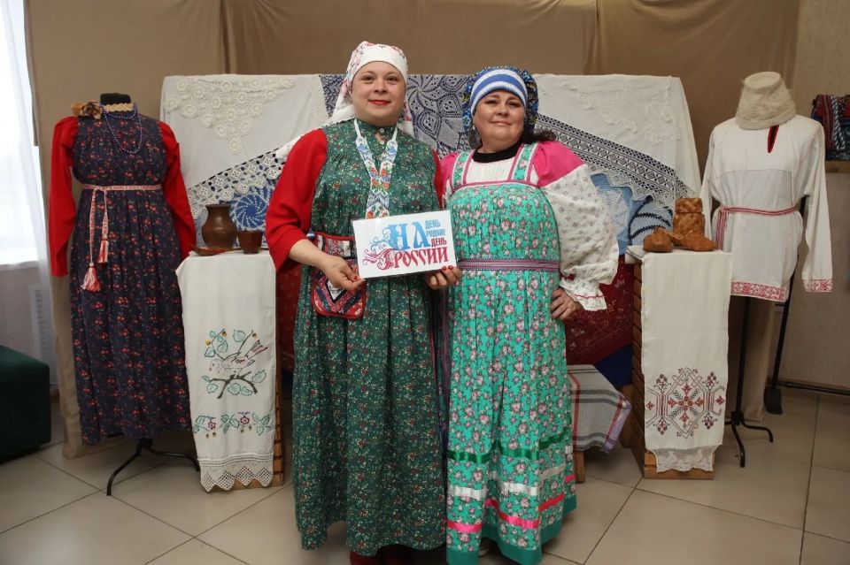 Сотрудники ИК-53 приняли участие в праздновании Дня России в Верхотурье Сотрудники ИК-53 приняли участие в праздновании Дня России в Верхотурье